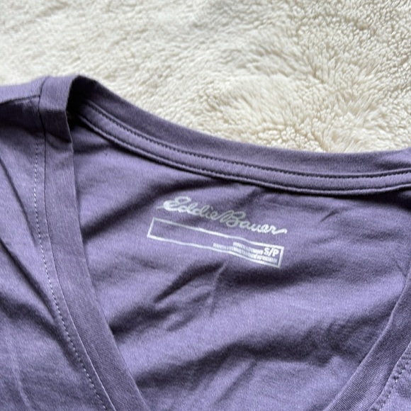 Eddie Bauer Long Sleeve V-Neck Top | Size S | 60% Cotton Purple Tee - Picture 2 of 6